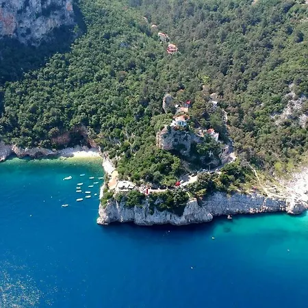 Brsec 7796b Apartment *