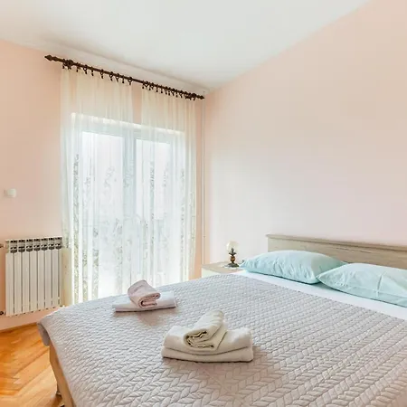 Brsec 7796b Apartment